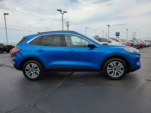 Certified 2020 Ford Escape SEL AWD/4WD image 3