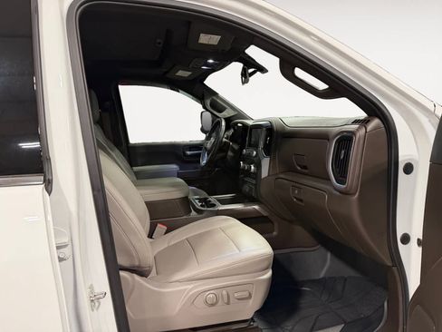 Used 2023 GMC Sierra 3500 SLT w/ SLT Convenience Package AWD/4WD image 16