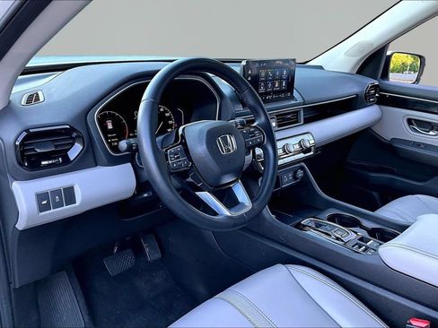 Used 2023 Honda Pilot EX-L image 12
