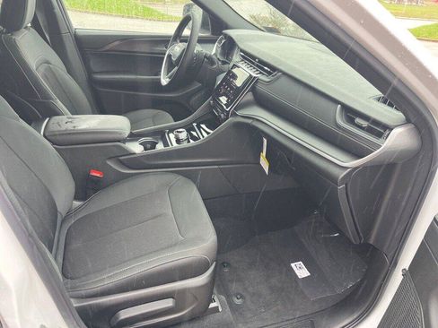 New 2025 Jeep Grand Cherokee Laredo X image 20