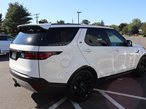 Used 2023 Land Rover Discovery S AWD/4WD image 6