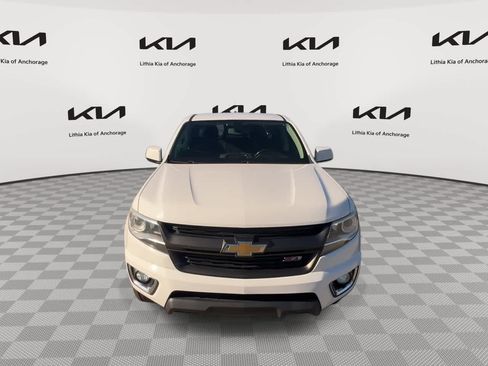 Used 2017 Chevrolet Colorado Z71 AWD/4WD image 3