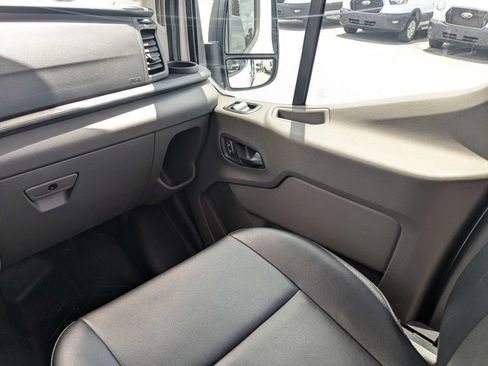 Used 2023 Ford Transit 250 Medium Roof AWD w/ Load Area Protection Package image 18