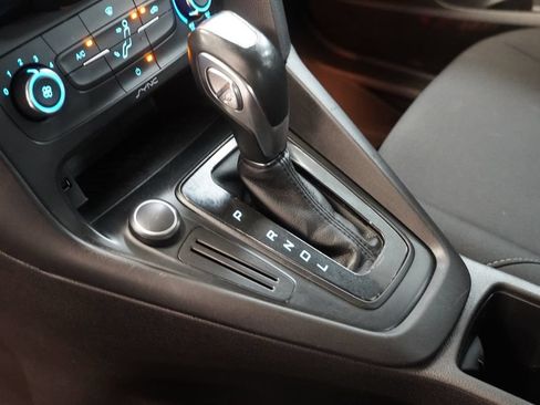 Used 2016 Ford Focus SE FWD image 21