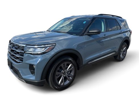 Used 2025 Ford Explorer Active w/ Active Comfort Package AWD/4WD image 4