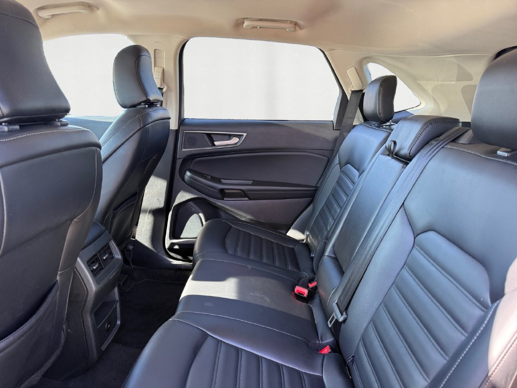 Used 2024 Ford Edge SEL AWD/4WD image 14