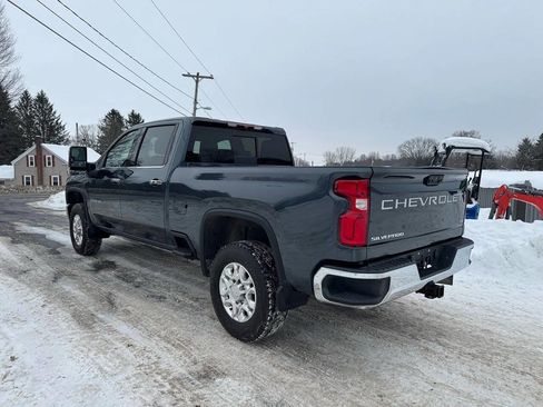 Used 2020 Chevrolet Silverado 2500 LTZ w/ LTZ Convenience Package image 2