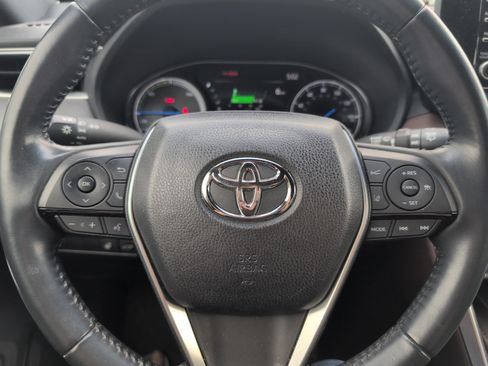 Used 2021 Toyota Venza XLE w/ Softex Package AWD/4WD image 18