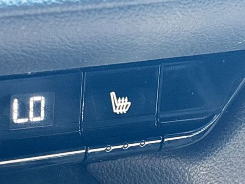 Used 2023 Chevrolet Blazer RS image 16