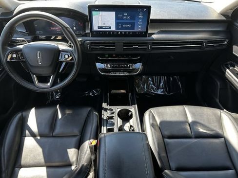 Certified 2023 Lincoln Corsair AWD image 15