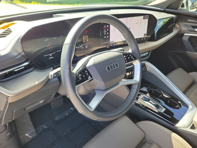 Certified 2025 Audi Q5 Premium Plus w/ Premium Plus AWD/4WD image 16