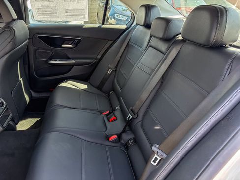 Used 2025 Mercedes-Benz C 300 Sedan image 17