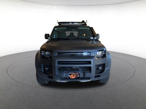 New 2023 Land Rover Defender 130 SE image 8