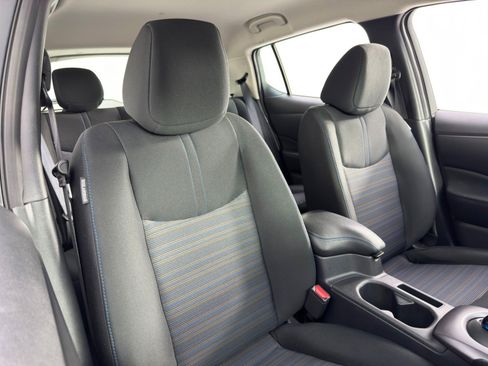 Used 2023 Nissan Leaf S image 31