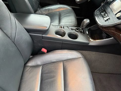 Used 2013 Toyota Avalon XLE image 26