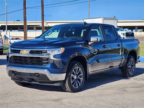 Used 2023 Chevrolet Silverado 1500 LT image 3