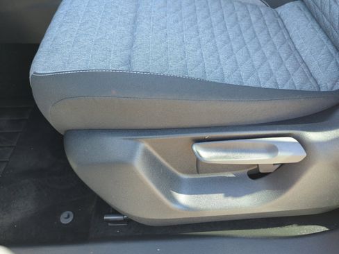 Certified 2025 Volkswagen Tiguan S image 14