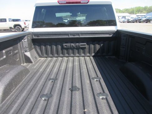 New 2026 GMC Sierra 2500 SLT w/ SLT Convenience Package image 6