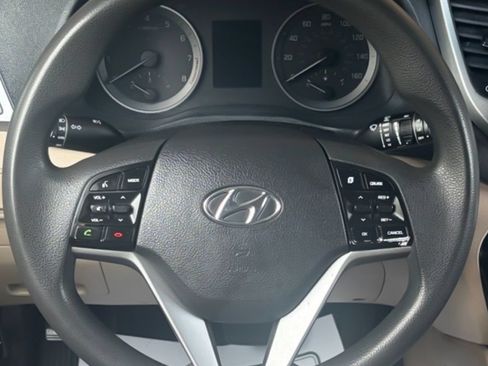 Used 2018 Hyundai Tucson SE AWD/4WD image 18