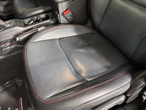 Used 2019 Jeep Wrangler Unlimited Rubicon image 11