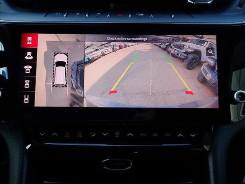 New 2026 Jeep Grand Cherokee Limited w/ Luxury Tech Group II image 20