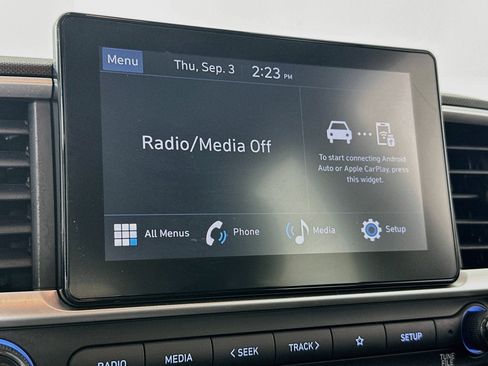 Used 2023 Hyundai Venue SEL FWD image 14