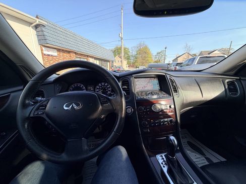 Used 2012 INFINITI EX35 Journey w/ Premium Pkg image 9