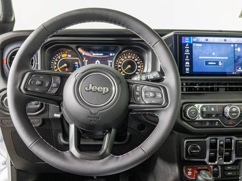 New 2026 Jeep Wrangler Unlimited Sport w/ Dual Top Group AWD/4WD image 28