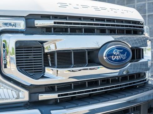 Used 2022 Ford F250 XL w/ STX Appearance Package AWD/4WD image 15
