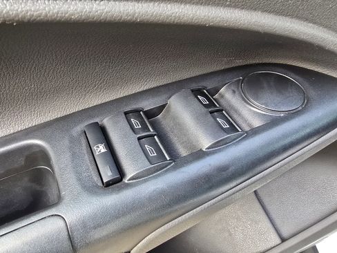 Used 2020 Ford Transit Connect XL image 18