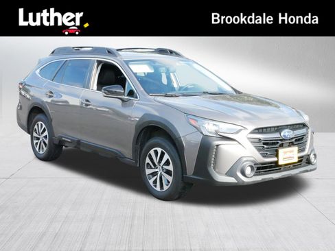 Used 2023 Subaru Outback Premium image 1