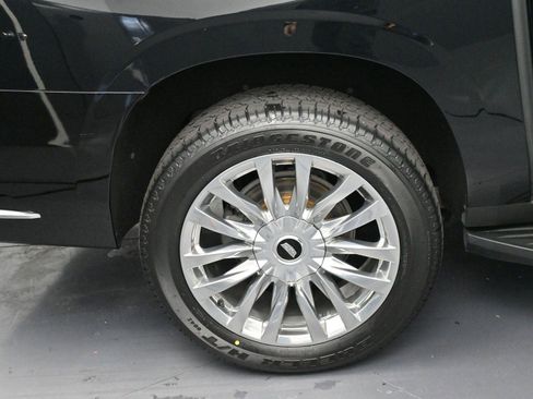 Certified 2023 Cadillac Escalade ESV Premium Luxury image 41