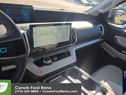 Used 2025 Ford Expedition Max Active image 15