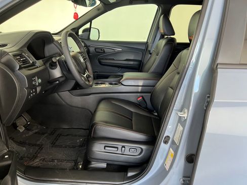 Used 2025 Honda Ridgeline TrailSport+ image 11