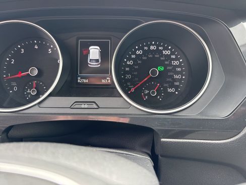 Used 2019 Volkswagen Tiguan S FWD image 11