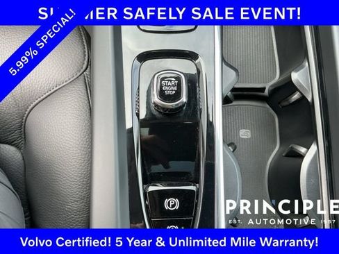 Certified 2023 Volvo XC60 T8 Plus AWD/4WD image 21