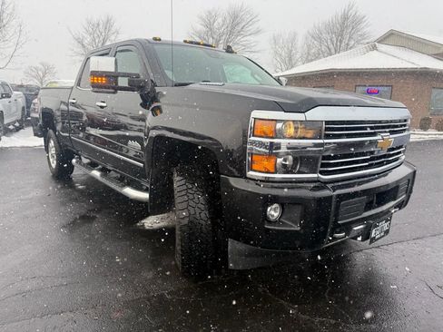 Used 2015 Chevrolet Silverado 3500 High Country w/ Duramax Plus Package image 3