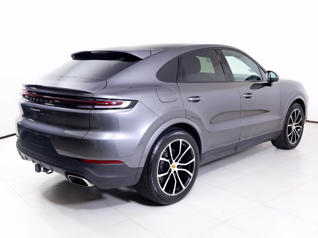 Certified 2024 Porsche Cayenne Coupe AWD/4WD image 36
