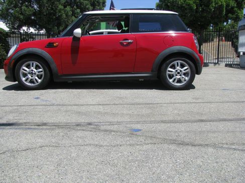 Used 2012 MINI Cooper Hardtop FWD image 1