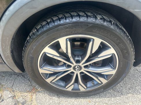 Used 2017 INFINITI QX30 Premium w/ Navigation Package AWD/4WD image 24