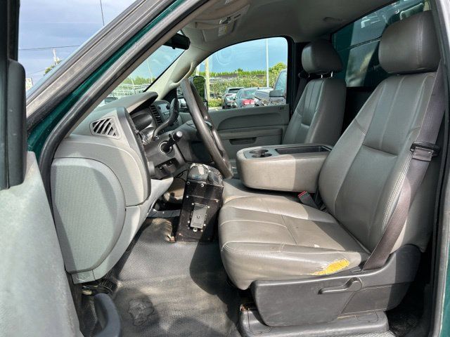 Used 2013 Chevrolet Silverado 3500 W/T RWD image 26