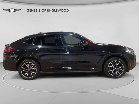 Used 2024 BMW X4 xDrive30i w/ Premium Package AWD/4WD image 8