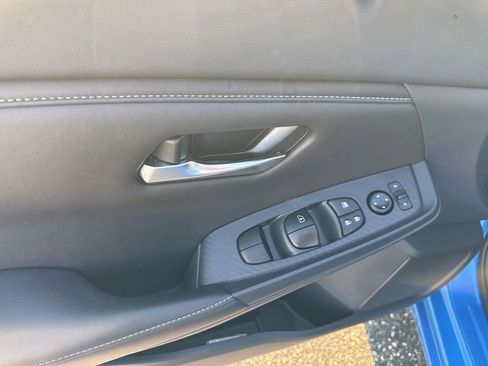 Used 2025 Nissan Sentra SV image 23