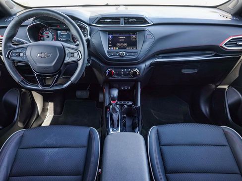 Used 2022 Chevrolet TrailBlazer RS image 11