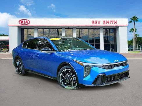 Certified 2025 Kia K4 GT-Line w/ GT-Line Sunroof Package FWD image 1