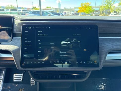 Used 2022 Rivian R1T Adventure AWD/4WD image 16