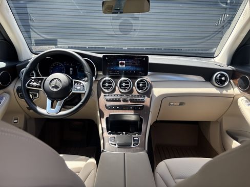 Used 2022 Mercedes-Benz GLC 300 4MATIC image 12
