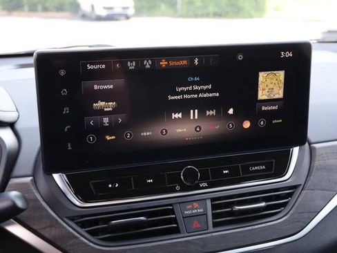 Certified 2025 Nissan Altima 2.5 SV w/ SV Premium Package AWD/4WD image 15
