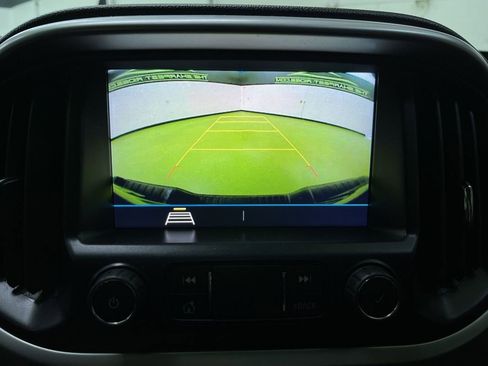 Used 2022 Chevrolet Colorado LT w/ Fleet Safety Package image 22