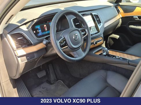 Used 2023 Volvo XC90 B6 Plus AWD/4WD image 13